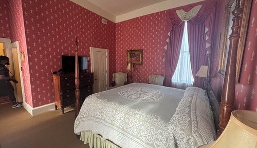 Room, 1 King Bed (John P. Walworth)
