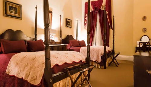 Room, 2 Double Beds (The Louise Room)