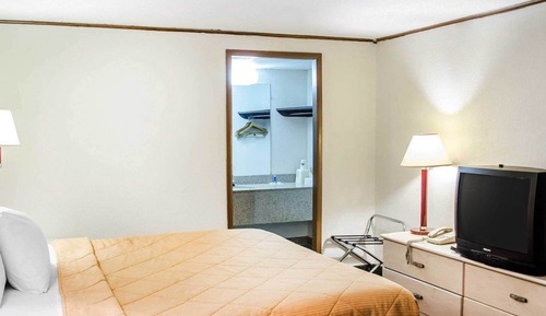 Standard Room, 1 King Bed, Non Smoking