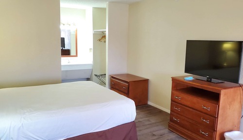 Standard Room, 1 King Bed, Non Smoking