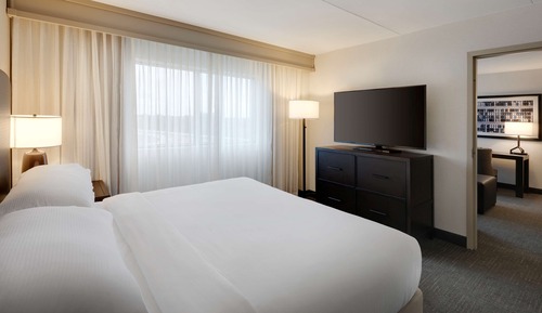 Suite, One King Bed, Non-Smoking