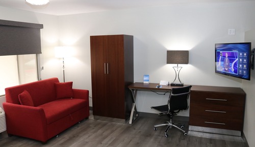 Suite, 1 King Bed, Non Smoking
