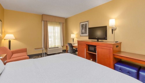 Suite, 1 King Bed, Non Smoking