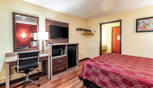 Standard Room, 1 Queen Bed, Non Smoking