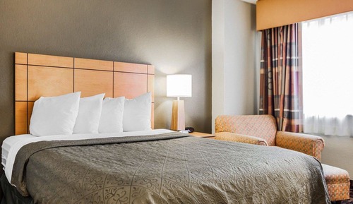 Standard Room, 1 Queen Bed, Non Smoking