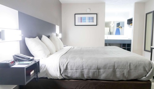 Standard Room, 1 King Bed, Non Smoking
