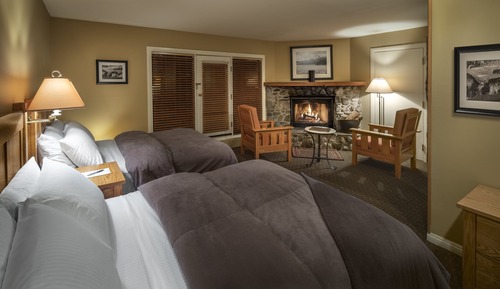 Standard Room, 2 Double Beds (Lodge)
