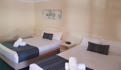 Superior Twin Room - 1 Queen Bed with 1 Single Bed, Non Smoking