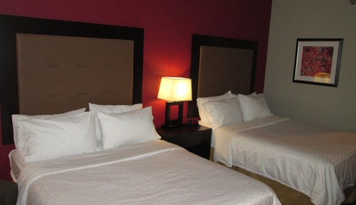 Room, 2 Queen Beds, Accessible, Non Smoking (Hearing, Roll-In Shower)