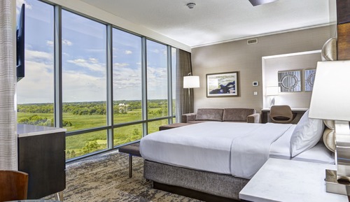 Promenade Tower Suite