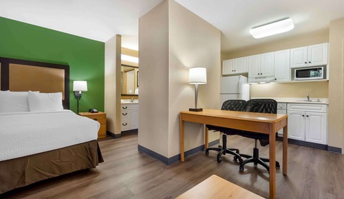 Deluxe Studio, 1 King Bed with Sofa bed, Non Smoking