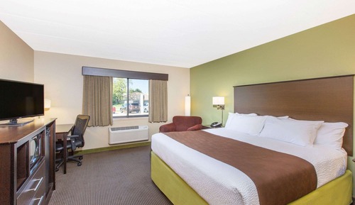 Room, 1 King Bed, Accessible, Non Smoking