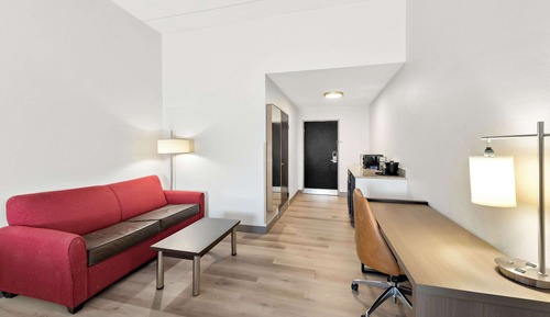 Suite, 1 King Bed with Sofa bed, Accessible, Non Smoking
