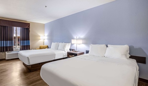 Standard Room, 2 Queen Beds, Non Smoking