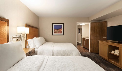 Suite, 2 Queen Beds, Non Smoking