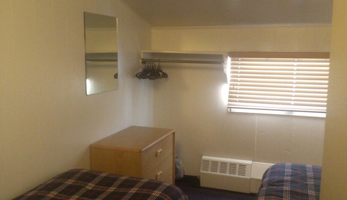 Economy Twin Room, 2 Twin Beds (PRIVATE HOSTEL) (SHARED BATHROOM)