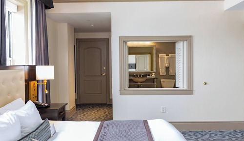 Room, 1 King Bed, Non Smoking