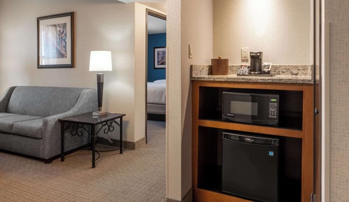Suite, Multiple Beds, Refrigerator & Microwave (2 Rooms, Upper Floor)