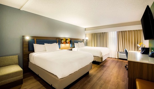 Deluxe Room, 2 Queen Beds, Accessible (Mobility/Hearing Roll in Shower)