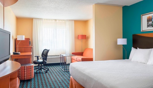 Executive Suite, 1 King Bed with Sofa bed, City View
