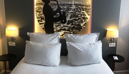Standard Room, 1 Queen Bed