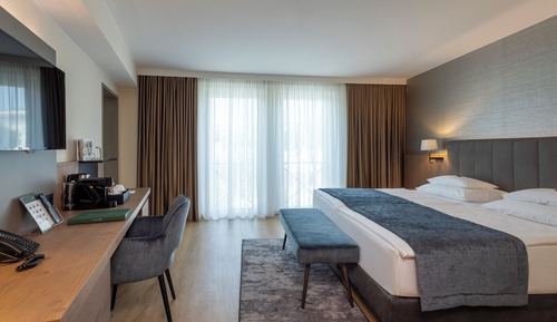 Junior Suite, Garden View