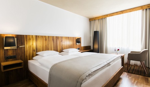 Deluxe Room, 1 King Bed, Non Smoking, Garden View