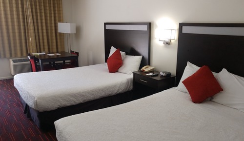 Standard Room, 2 Queen Beds, Non Smoking (Jacuzzi)