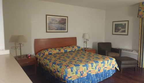 Standard Room, 1 King Bed, Non Smoking