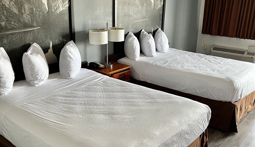 Standard Room, 2 Queen Beds, Smoking