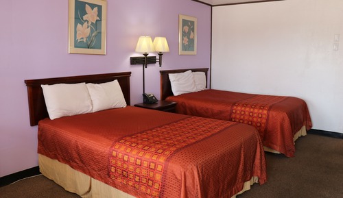 Double Room, Smoking