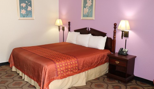Single Room, 1 King Bed, Non Smoking