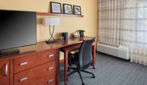 Room, 2 Double Beds (Hearing Accessible)