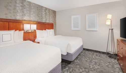 Suite, 1 Bedroom, Non Smoking, Courtyard View (Balcony)