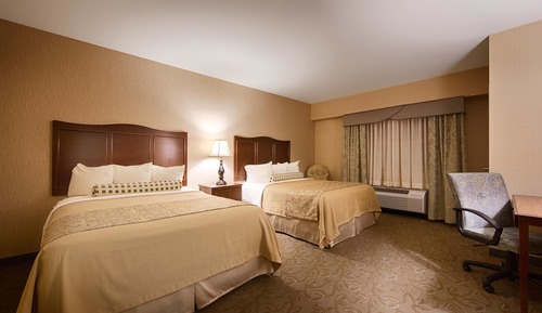 Suite, 2 Queen Beds, Non Smoking, Kitchenette