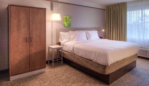 One King Bed, Accessible