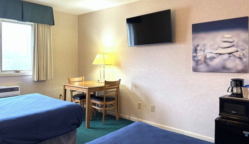 Room, 2 Double Beds, Non Smoking, Refrigerator & Microwave