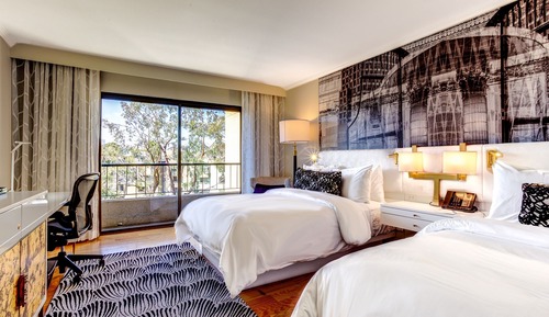 Room, 2 Queen Beds, Balcony, Lake View (Balcony)