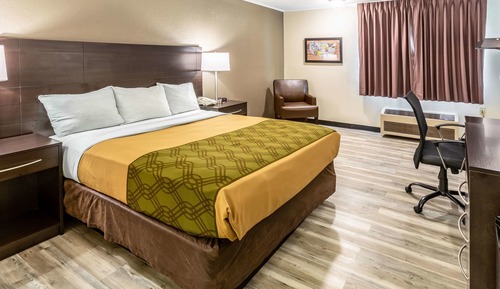 Standard Room, 1 Queen Bed, Smoking