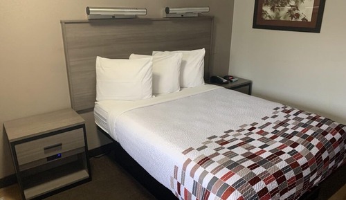 Superior Room, 1 King Bed, Accessible (Roll-In Shower, Smoke Free)