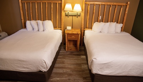 Deluxe Room, 2 Queen Beds, Lake View