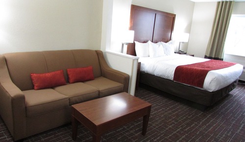 Suite, 1 King Bed, Non Smoking