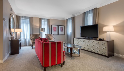 Deluxe Suite, 1 King Bed