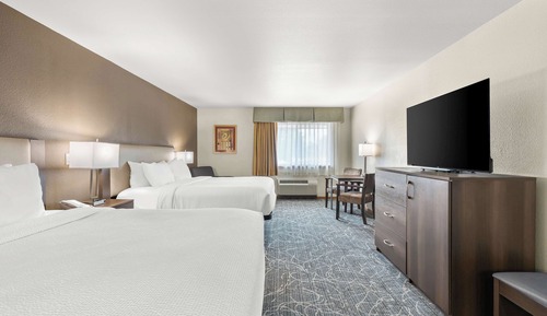 Standard Room, Multiple Beds, Non Smoking, Refrigerator & Microwave