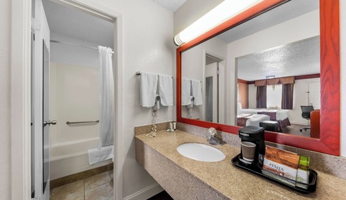 Room, 2 Queen Beds, Non Smoking
