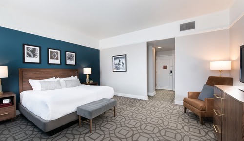 Deluxe Room, 1 King Bed