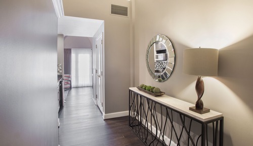 Premier Room, 1 King Bed (Flat)