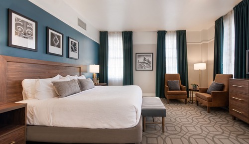 Executive Studio, 1 King Bed, Corner