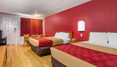 Standard Room, 2 Double Beds, Non Smoking