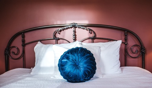 Standard Room, 1 Queen Bed